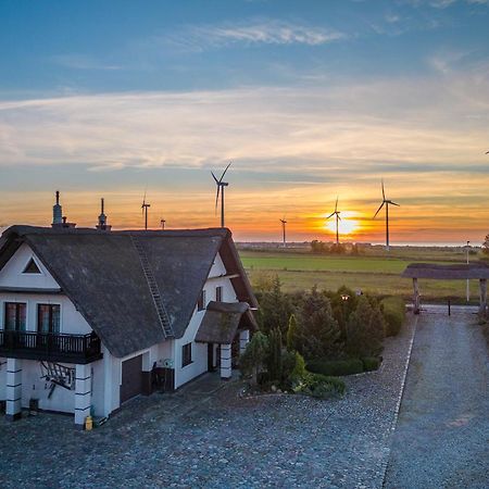 Hotel Pod Strzecha Ujście-Darłowskie Exterior foto