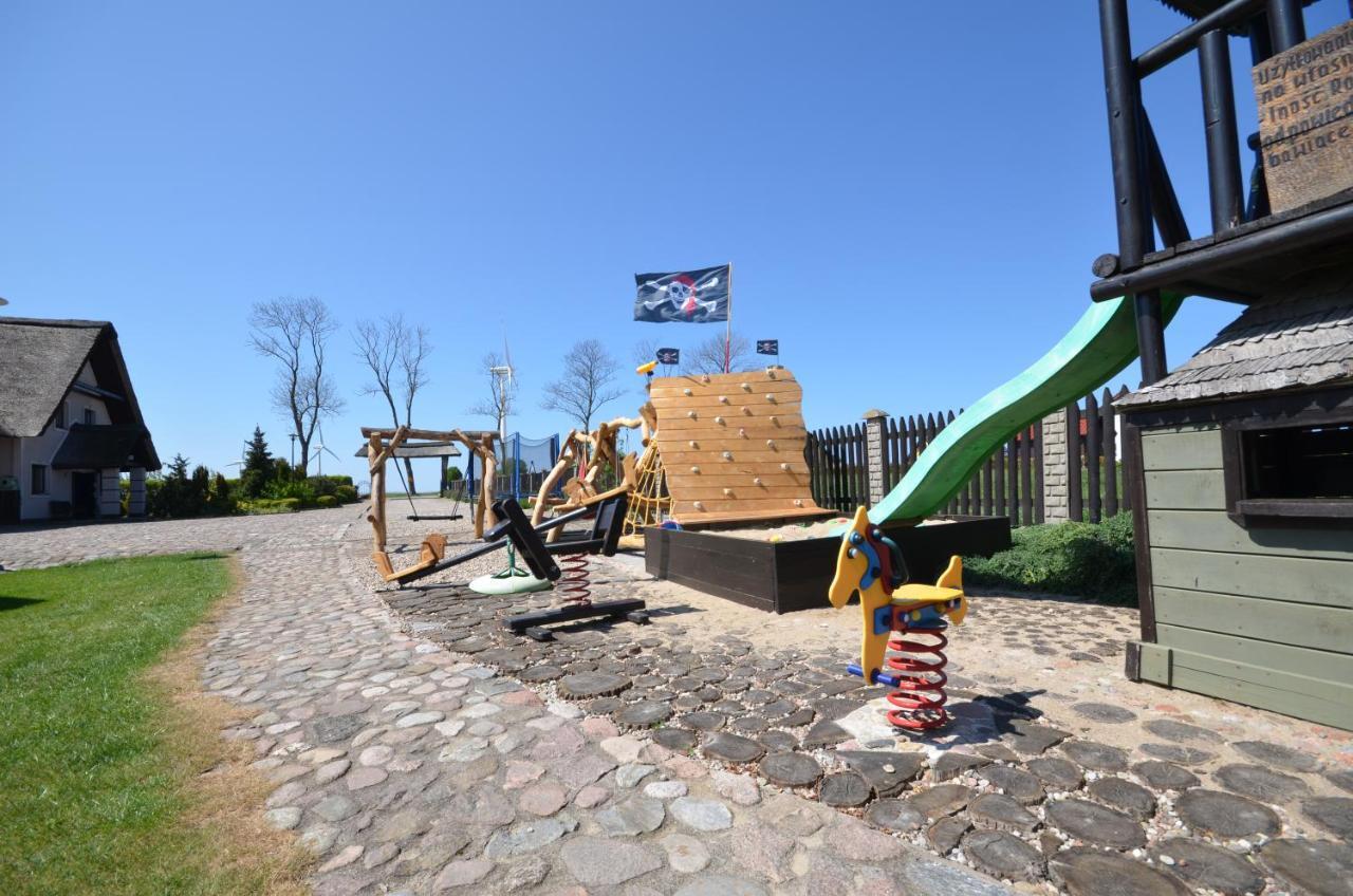 Hotel Pod Strzecha Ujście-Darłowskie Exterior foto